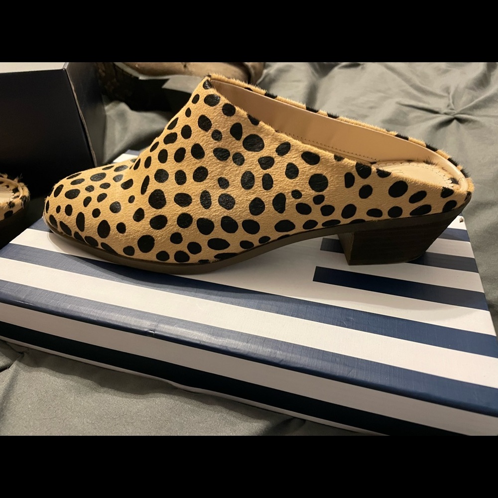 Crown & Ivy Spotted Mules